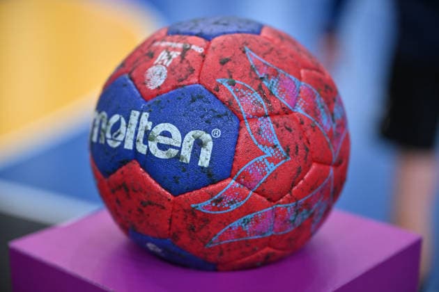 GER, Dortmund, 27th Wommen s World Championship, WM, Weltmeisterschaft 2025, Hauptrunde Main Round, Gruppe Group II, 3. Runde Round: Montenegro (MNE) vs. Serbien Serbia (SRB) 06.12.2025, Westfalenhalle, Dortmund, GER, Dortmund, 27th Wommen s World Championship 2025, Hauptrunde Main Round, Gruppe Group II, 3. Runde Round: Montenegro (MNE) vs. Serbien Serbia (SRB), im Bild: Feature Spielball