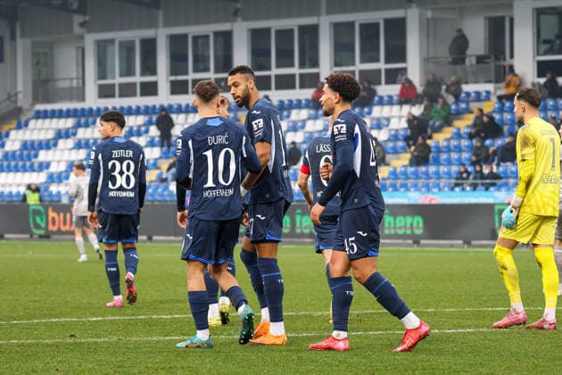 Deutschland: 3. Liga 2025 26, 17. Spieltag - TSG Hoffenheim II vs SSV Jahn Regensburg, Dietmar-Hopp-Stadion (Sinsheim): Tor von Luka¯ÄuriÄ‡ Luka¯Duric, (TSG¯1899¯Hoffenheim¯II, 10) zum 1:0 durch einen Elfmeter Sinsheim Dietmar-Hopp-Stadion Baden-Württemberg Deutschland Copyright: xBenedictxChristx