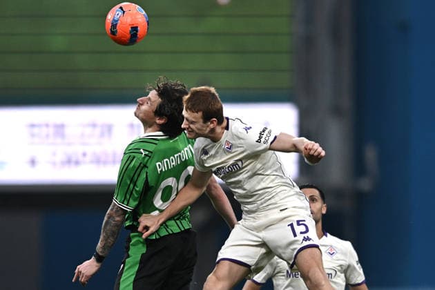 Mp Reggio Emilia 06 12 2025 - campionato di calcio serie A Sassuolo-Fiorentina foto Matteo Papini Image nella foto: Andrea Pinamonti-Pietro Comuzzo 