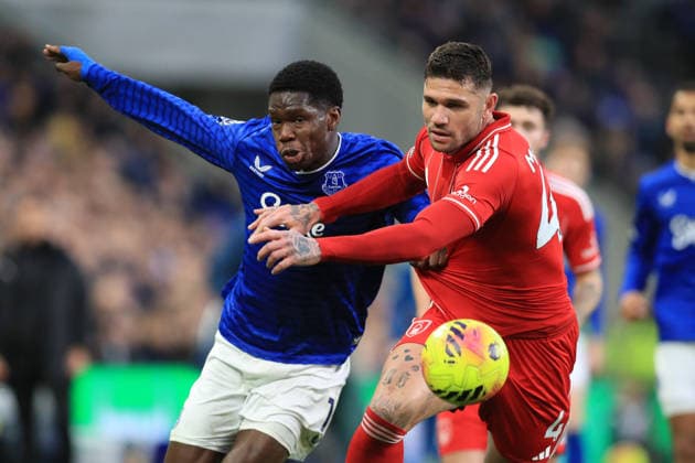 6th December 2025; Hill Dickinson Stadium, Liverpool, England; Premier League Football, Everton versus Nottingham Forest; Thierno Barry of Everton and Morato of Nottingham Forest compete for the ball  DavidxBlunsden