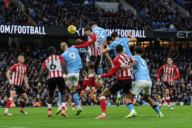 Premier League Manchester City v Sunderland Josko Gvardiol of Manchester City scores to make it 2-0 during the Premier League match Manchester City vs Sunderland at Etihad Stadium, Manchester, United Kingdom, 6th December 2025 (Photo by Mark Cosgrove News Images) Manchester Etihad Stadium Manchester United, ManU Kingdom Copyright: xMarkxCosgrove NewsxImagesx