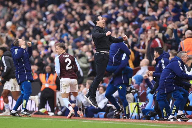 Football - Premier League - Aston Villa v Arsenal 6th December 2025 - Premier League - Aston Villa v Arsenal - Aston Villa manager Unai Emery celebrates their late winner - Photo: Simon Stacpoole Offside. Birmingham UK Copyright: xSimonxStacpoolexOffside