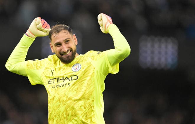 Goalkeeper Gianluigi Donnarumma of Manchester City celebrates the second goal 2-0 scored by Josko Gvardiol Manchester City v Sunderland, Premier League, Football, Etihad Stadium, Manchester, UK - 06 Dec 2025Manchester Etihad Stadium United Kingdom EDITORIAL USE ONLY No use with unauthorised audio, video, data, fixture lists, club league logos or live services. Online in-match use limited to 120 images, no video emulation. No use in betting, games or single club league player publications. Copyright: xGreigxCowie Shutterstockx 16009223o