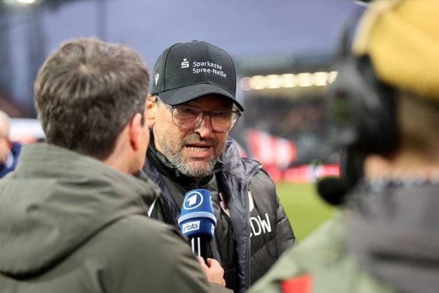 Trainer Claus-Dieter Wollitz (Energie Cottbus) im TV-Interview Fussball 3. Liga 2025 2026 FC Energie Cottbus - MSV Duisburg