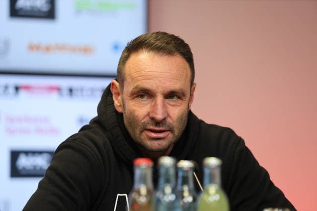 Trainer: Dietmar Hirsch (Duisburg) Fussball 3. Liga 2025 2026 FC Energie Cottbus - MSV Duisburg