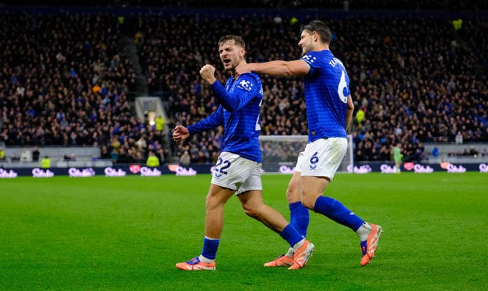 Kieran Dewsbury Hall of Everton celebrates his goal in the 80th minute 3-0 during the Premier league football match between Everton and Nottingham Forest at Hill Dickinson Stadium in Liverpool. Copyright: xPaulxBonser SportsxPressxPhotox Sportspressphoto_SPR70744