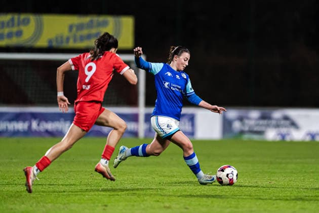 Switzerland: AXA Womens Super League 2025 26, FC Rapperswil Jona vs FC Luzern - Grunfeld, Jona: Serena Li Puma (11 FC Luzern), right, in action. Jona Jona, Switzerland, December 6th 2025 Jona Switzerland Copyright: xPriscilaxBütlerx xSteinsiek.chx