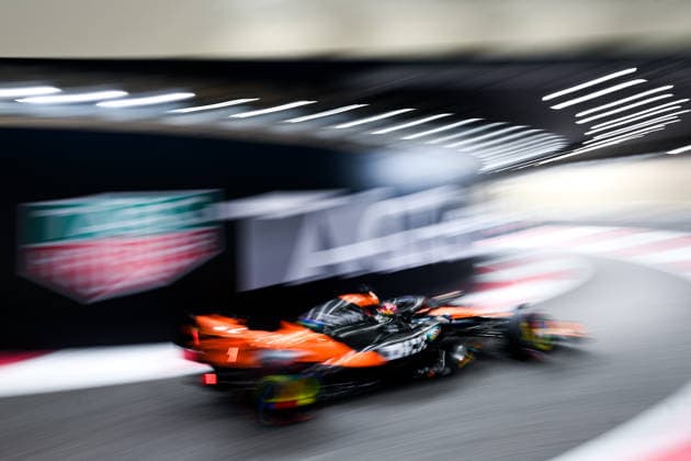 , Qualifying, F1 Grand Prix of Abu Dhabi, am 06. December 2025 in Abu Dhabi, United Arab Emirates. (Foto von Diogo Cardoso DeFodi Images) , Qualifying, F1 Grand Prix of Abu Dhabi, Yas Marina Circuit on December 6, 2025 in Abu Dhabi, United Arab Emirates. (Photo by Diogo Cardoso DeFodi Images)