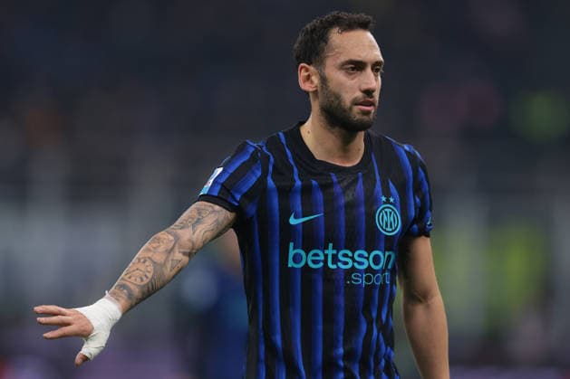 Milan, Italy, 6th December 2025. Hakan Calhanoglu of FC Internazionale reacts during the Internazionale vs Como 1907 Serie A match at Giuseppe Meazza, Milan. Picture credit should read: Jonathan Moscrop Sportimage EDITORIAL USE ONLY. No use with unauthorised audio, video, data, fixture lists, club league logos or live services. Online in-match use limited to 120 images, no video emulation. No use in betting, games or single club league player publications. SPI_025_JM_INTER_COMO SPI-4322-0025