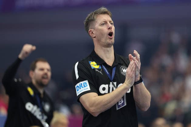 Spanien - Deutschland, IHF Handball-WM der Frauen Bundestrainer Markus Gaugisch. 3. Hauptrundenspiel der Handball-WM der Frauen zwischen Spanien und Deutschland am 6. Dezember 2025 in der Westfalenhalle in Dortmund., Dortmund Nordrhein-Westfalen Deutschland Westfalenhalle