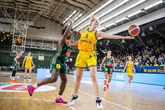 Basketball Berlin 06.12.2025 Saison 2025 2026 DBBL 1. Bundesliga Alba Berlin - Rutronik Stars Keltern Nina Rosemeyer (Alba, No.11)