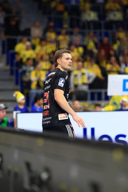 RECORD DATE NOT STATED Handball-Szene mit Christopher Bissel (21; HC Erlangen) Christopher Bissel (21; HC Erlangen) in Aktion