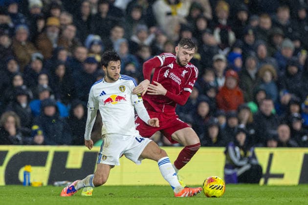 Football - FA Premier League - Leeds United FC v Liverpool FC LEEDS, ENGLAND - Saturday, December 6, 2025: Liverpool s Conor Bradley challenges Leeds United s Ilia Gruev (L) during the FA Premier League match between Leeds United FC and Liverpool FC at Elland Road. (Photo by David Rawcliffe Propaganda) LEEDS Elland Road YORKSHIRE ENGLAND  Copyright: xDavidxRawcliffex P2025-12-06-Leeds_Liverpool-89