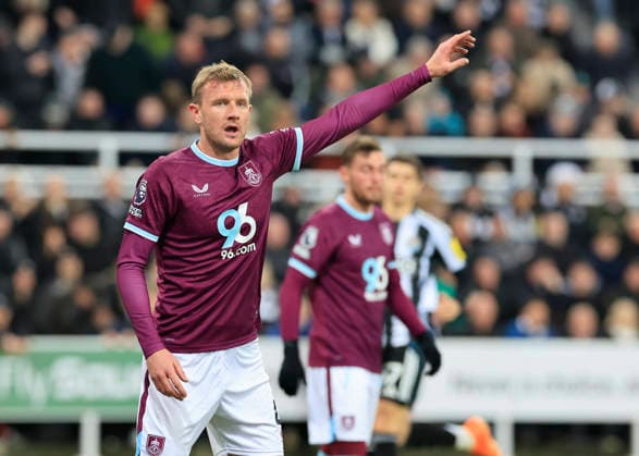 Newcastle United v Burnley Premier League Joe Worrall of Burnley during the Premier League match at St. James s Park, Newcastle 06 12 2025 UK Newspapers OUT Copyright: xFredxPalmerx FIL-22605-0204