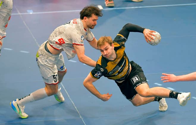 06.12.2025, Dresdens Anton Preußner wirft, Handball, 2. Bundesliga, HC Elbflorenz Dresden - TV Hüttenberg,e (c) Dresden