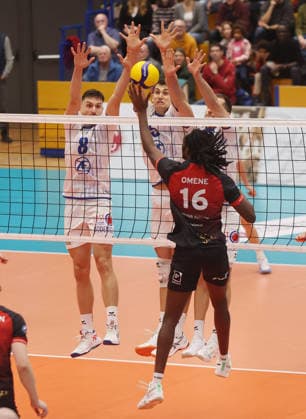 Ludwigsburg , Bundesliga , Barock Volleys MTV Ludwigsburg vs. VfB Friedrichshafen , Nyherowo Omene ( Lubu )