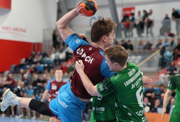 GER HBL2 Saison 2025 2026 VfL Potsdam vs EULEN Ludwigshafen, 06.12.25, MBS Arena, Potsdam Nicolas PAULNSTEINER (1.VfL Potsdam 7), Tim SCHALLER (Eulen Ludwigshafen 6)