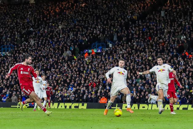 Leeds United v Liverpool, Premier League Dominik Szoboszlai Of Liverpool scores a GOAL 2-3 during the Leeds United v Liverpool Premier League match at Elland Road, Leeds, England on 6 December 2025 Credit: Lee Keuneke Every Second Media Editorial use only. All images are copyright Every Second Media Limited. No images may be reproduced without prior permission. All rights reserved. Premier League and Football League images are subject to licensing agreements with Football DataCo Limited. see https: www.football-dataco.com Copyright: xIMAGO EveryxSecondxMediax ESM-1698-0052 LeexKeunekex xEveryxSecondxMediax