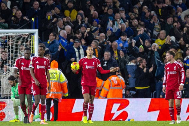 Football - FA Premier League - Leeds United FC v Liverpool FC LEEDS, ENGLAND - Saturday, December 6, 2025: Liverpool s captain Virgil van Dijk react to conceding the third and equalising goal during the FA Premier League match between Leeds United FC and Liverpool FC at Elland Road. (Photo by David Rawcliffe Propaganda) LEEDS Elland Road YORKSHIRE ENGLAND  Copyright: xDavidxRawcliffex P2025-12-06-Leeds_Liverpool-167