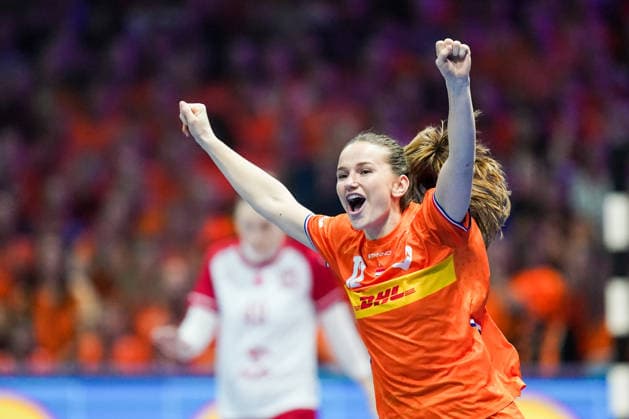 2025-12-06 Netherlands v Poland - IHF World Women s Handball Championship ROTTERDAM, NETHERLANDS - DECEMBER 6: Bo van Wetering of the Netherlands during the IHF World Women s Handball Championship match between Netherlands and Poland at Ahoy on December 6, 2025 in Rotterdam, Netherlands. Rotterdam Ahoy Netherlands Content not available for redistribution in The Netherlands directly or indirectly through any third parties. Copyright: xHenkxSeppenx