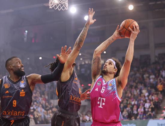 Michael Kessens Telekom Baskets Bonn vs. NINERS Chemnitz 9. Speiltag - Saison 2025 26