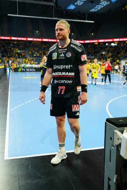 RECORD DATE NOT STATED Spieler Maciej Gebala (77; HC Erlangen) in Aktion Maciej Gebala (77; HC Erlangen) in Aktion