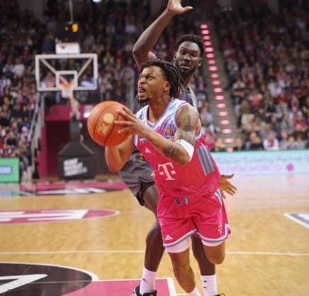 Zachery Cooks Telekom Baskets Bonn vs. NINERS Chemnitz 9. Speiltag - Saison 2025 26