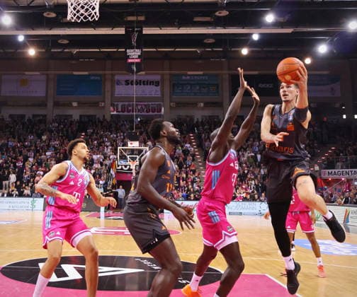 Telekom Baskets Bonn vs. NINERS Chemnitz 9. Speiltag - Saison 2025 26