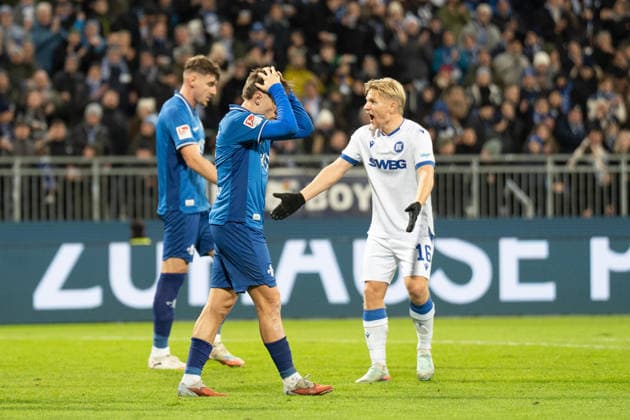 06.12.2025, xhfmx, Fussball 2.Bundesliga, SV Darmstadt 98 - Karlsruher SC Luca Marseiler (SV Darmstadt 98) ärgert sich nach einer vergebenen Torchance (DFL DFB REGULATIONS PROHIBIT ANY USE OF PHOTOGRAPHS as IMAGE SEQUENCES and or QUASI-VIDEO) Darmstadt