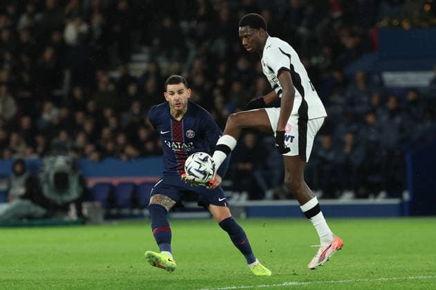 FBL-FRA-LIGUE1-Paris Saint Germain - Stade Rennes Lucas Hernandez (Paris Saint-Germain), Djaoui CissÃ (Stade Rennes) during the French L1 football match between Paris Saint-Germain (PSG) an Stade Rennes at Parc des Princes Paris ,France, on December 06, 2025. Copyright: JoaquimxFerreira