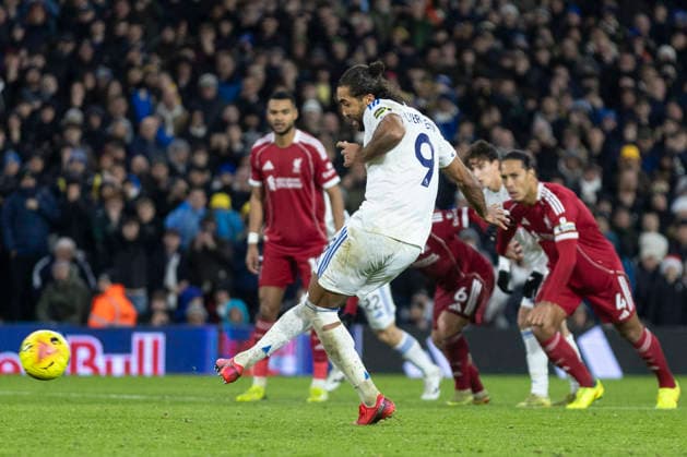 Leeds United v Liverpool - Premier League Dominic Calvert-Lewin 9 of Leeds United F.C. scores from the penalty spot during the Premier League match between Leeds United and Liverpool at Elland Road in Leeds, England, on December 6, 2025. Leeds West Yorkshire United Kingdom Copyright: xMIxNewsx originalFilename:fletcher-leedsuni261106_np64K