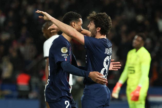 FBL-FRA-LIGUE1-Paris Saint Germain - Stade Rennes Senny Mayulu (Paris Saint-Germain) and Joao Neves (Paris Saint-Germain) celebrates after scoring a goal during the French L1 football match between Paris Saint-Germain (PSG) an Stade Rennes at Parc des Princes Paris ,France, on December 06, 2025. Copyright: JoaquimxFerreira