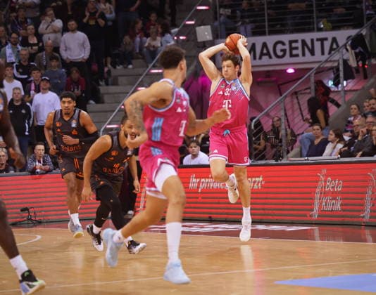 Patrick Heckmann Telekom Baskets Bonn vs. NINERS Chemnitz 9. Speiltag - Saison 2025 26