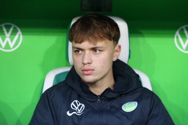VfL vs. Union Berlin, 1. BL Wolfsburg, 06.12.2025, FUßBALL - VfL Wolfsburg vs. 1. FC Union Berlin, 1. BL, Saison 2025 26. Pharell Hensel (VfL Wolfsburg) Wolfsburg