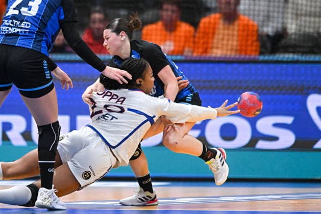 2025.12.06 Rotterdam pilka reczna kobiet Mistrzostwa Swiata Argentyna - Francja N z Pauletta Foppa Foto Lukasz Laskowski PressFocus 2025.12.06 Rotterdam IHF WomenÕs Handball World Championship, WM, Weltmeisterschaft Argentina v France Pauletta Foppa Credit: Lukasz Laskowski PressFocus NEWSPIX.PL --- newspix.pl 