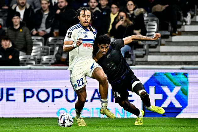 FOOTBALL : Toulouse vs Strasbourg - 15eme Journee de Ligue 1 McDonald S - Toulouse - 06 12 2025 Guela Doue (rcs) vs Dayann Methalie (rcs) Toulouse  Copyright: xThierryxBretonx