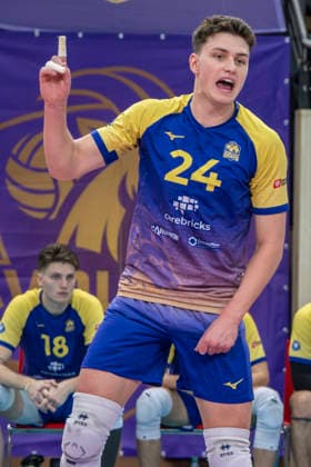 1.Volleyball Bundesliga -Saison 2025 2026 Cerebricks Volley Goats Mitteldeutschland vs.Berlin Recycling Volleys Halle, Deutschland 06. Dezember 2025: Im Bild:Clay Wieter (Bitterfeld) Jubel, Freude, Emotion, Halle Saale swh.Arena Sachsen-Anhalt Deutschland
