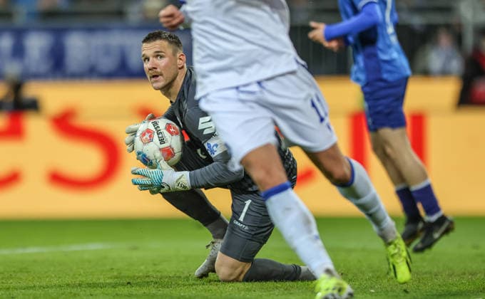 GER, Darmstadt, SV Darmstadt 98 vs Karlsruher SC, 2. Bundesliga, Fussball, DFB, Spielzeit 2025 2026, Merck-Stadion am Böllenfalltor, 15. Spieltag im Bild: Marcel Schuhen (SV Darmstadt 98 1) DFB DFL REGULATIONS PROHIBIT ANY USE OF PHOTOGRAPHS AS IMAGE SEQUENCES AND OR QUASI-VIDEO, 06.12.2025