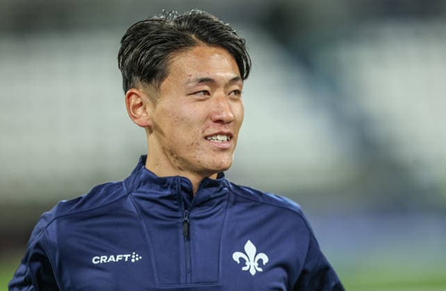 GER, Darmstadt, SV Darmstadt 98 vs Karlsruher SC, 2. Bundesliga, Fussball, DFB, Spielzeit 2025 2026, Merck-Stadion am Böllenfalltor, 15. Spieltag im Bild: Hiroki Akiyama (SV Darmstadt 98) DFB DFL REGULATIONS PROHIBIT ANY USE OF PHOTOGRAPHS AS IMAGE SEQUENCES AND OR QUASI-VIDEO, 06.12.2025 Copyright: HMBxMedia HendrikxHamelau