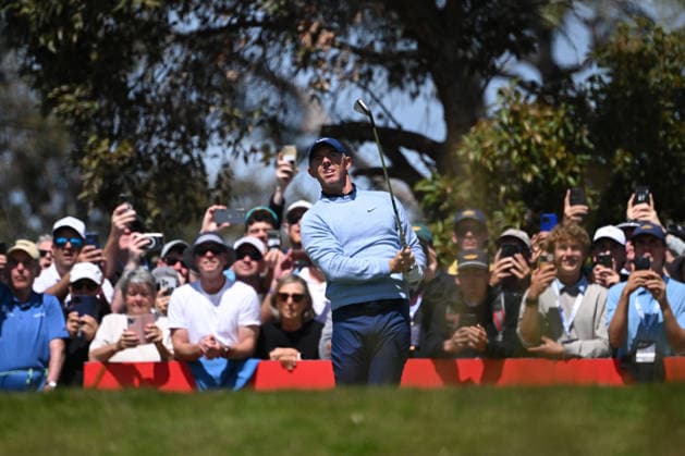 GOLF AUSTRALIAN OPEN, Northern Ireland s Rory McIlroy tee™s off on the fourth hole during round four of the Australian Open Golf tournament at the Royal Melbourne Golf Club in Melbourne, Sunday, December 7, 2025. ( NO ARCHIVING, EDITORIAL USE ONLY MELBOURNE VICTORIA AUSTRALIA  Copyright: xJAMESxROSSx 20251207142820024246