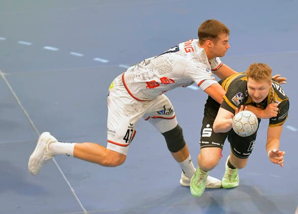 06.12.2025, Dresdens Ivar Stavast und Hüttenbergs Danil Dyatlov, Handball, 2. Bundesliga, HC Elbflorenz Dresden - TV Hüttenberg, (c) Dresden