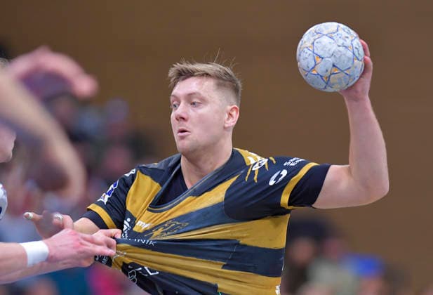 06.12.2025, Dresdens Viktor Petersen Norberg wirft, Handball, 2. Bundesliga, HC Elbflorenz Dresden - TV Hüttenberg, (c) Dresden