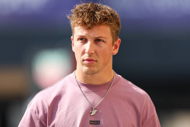 Liam Lawson of New Zealand and Visa Cash App RB , Race, F1 Grand Prix of Abu Dhabi, am 07. December 2025 in Abu Dhabi, United Arab Emirates. (Foto von Diogo Cardoso DeFodi Images) Liam Lawson of New Zealand and Visa Cash App RB , Race, F1 Grand Prix of Abu Dhabi, Yas Marina Circuit on December 7, 2025 in Abu Dhabi, United Arab Emirates. (Photo by Diogo Cardoso DeFodi Images)
