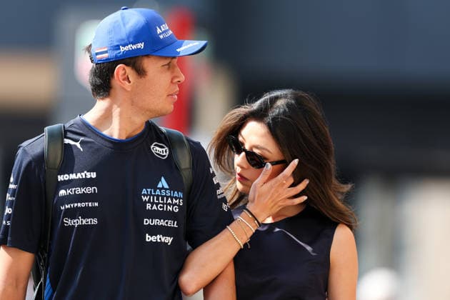 Alexander Albon of Thailand and Williams and Lily Muni He , Race, F1 Grand Prix of Abu Dhabi, am 07. December 2025 in Abu Dhabi, United Arab Emirates. (Foto von Diogo Cardoso DeFodi Images) Alexander Albon of Thailand and Williams and Lily Muni He , Race, F1 Grand Prix of Abu Dhabi, Yas Marina Circuit on December 7, 2025 in Abu Dhabi, United Arab Emirates. (Photo by Diogo Cardoso DeFodi Images)