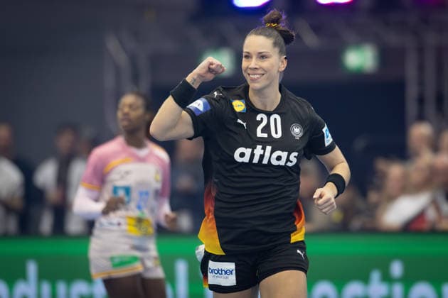 Spanien - Deutschland, IHF Handball-WM der Frauen Emily Vogel (Deutschland, 20). 3. Hauptrundenspiel der Handball-WM der Frauen zwischen Spanien und Deutschland am 6. Dezember 2025 in der Westfalenhalle in Dortmund., Dortmund Nordrhein-Westfalen Deutschland Westfalenhalle