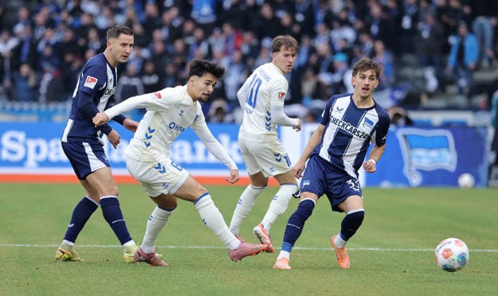 Paul Seguin, Laurin Ulrich, Michal Karbownik Zweikampf Spielszene Aktion Fußball Fussball DFL 2. Bundesliga Herren 15. Spieltag Saison 2025 2026 07.12.2025 Hertha BSC Berlin vs. 1.FC Magdeburg FCM DFL regulations prohibit any use of photographs as image sequences and or quasi-video
