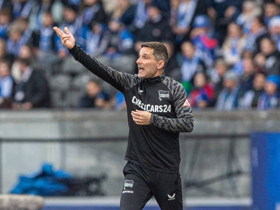Fussball, Herren, Saison 2025 2026, 2. Bundesliga (15. Spieltag), Hertha BSC - 1. FC Magdeburg, Trainer Stefan Leitl (Hertha BSC), 07.12. 2025,