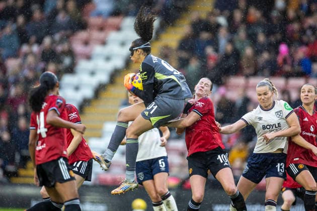 7th December 2025; Leigh Sports Village, Manchester, England; Womens Super League Football, Manchester United, ManU versus West Ham United; Goalkeeper Phallon Tullis-Joyce of Manchester United Women makes a save  TimxWilliams