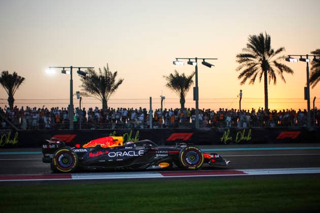 F1 - ABU DHABI GRAND PRIX 2025 01 VERSTAPPEN Max (nld), Red Bull Racing RB21, action during the 2025 Formula 1 Abu Dhabi Grand Prix, 24th round of the 2025 FIA Formula One World Championship, WM, Weltmeisterschaft from December 05 to 07, 2025 on the Yas Marina Circuit, in Abu Dhabi, United Arab Emirates - Abu DhabiUnited Arab Emirates  Copyright: xXavixBonillax