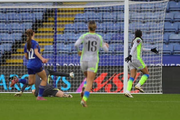 Leicester City Women v Manchester City Women Women s Super League 07 12 2025. GOAL 0-3 Manchester City forward Kerolin Nicoli (14) slots City s third past Leicester City goalkeeper Janina Leitzig (1) during the Women s Super League match between Leicester City Women and Manchester City Women at the King Power Stadium, Leicester, England on 7 December 2025. Leicester King Power Stadium Leicestershire England Editorial use only , Copyright: xJohnxMallettx PSI-23356-0063